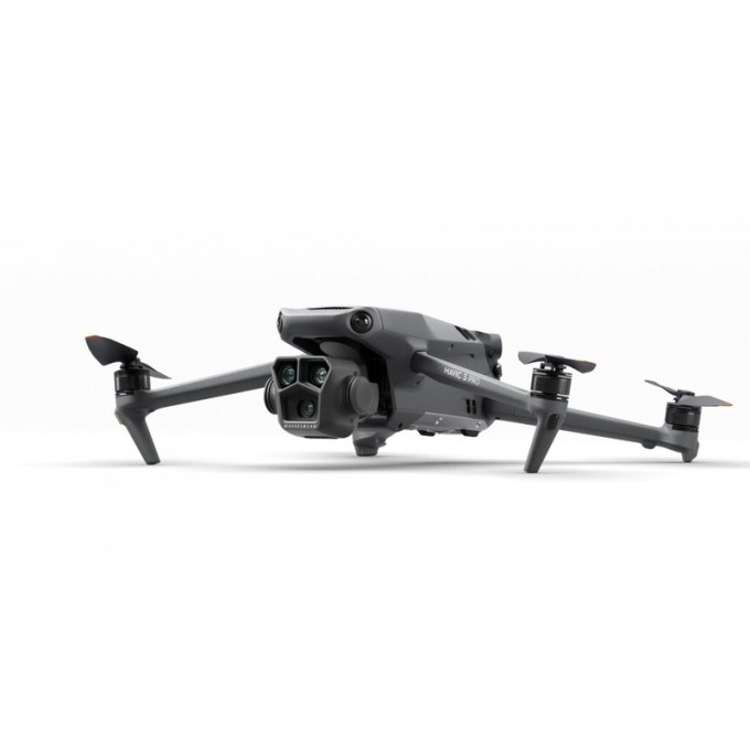 Dron DJI Mavic 3 Pro Fly More Combo + DJI RC - 3 baterije Dron DJI Mavic 3 Pro Fly More Combo + DJI RC - 3 baterije